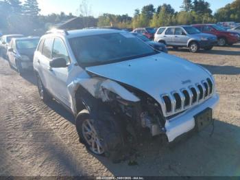  Salvage Jeep Cherokee