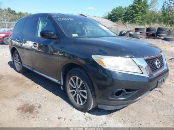  Salvage Nissan Pathfinder