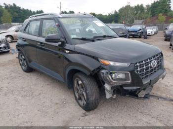  Salvage Hyundai VENUE