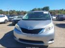 Toyota Sienna Le V6 8 Passenger Image 11