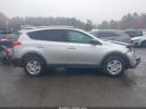 Toyota RAV4 Le Image 10