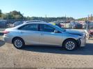 Toyota Camry Le Image 12