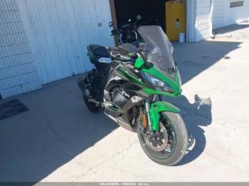  Salvage Kawasaki Zx1002