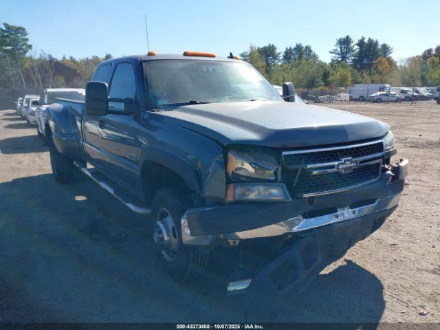  Salvage Chevrolet Silverado 3500