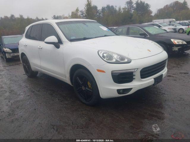  Salvage Porsche Cayenne