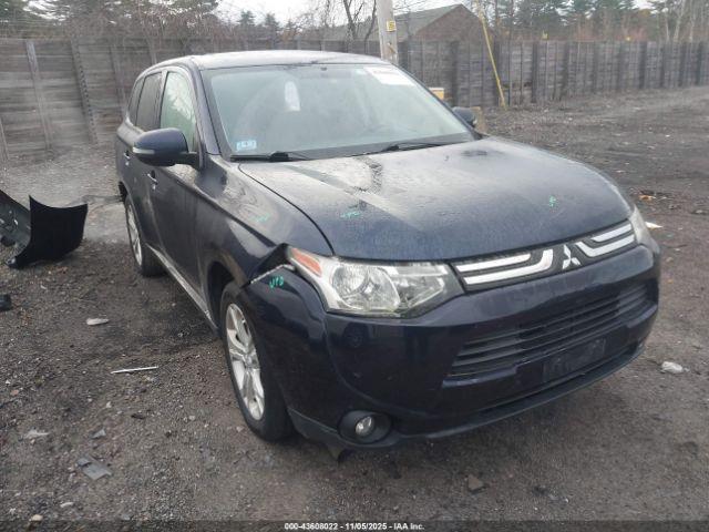  Salvage Mitsubishi Outlander