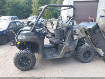  Salvage Can-Am Defender