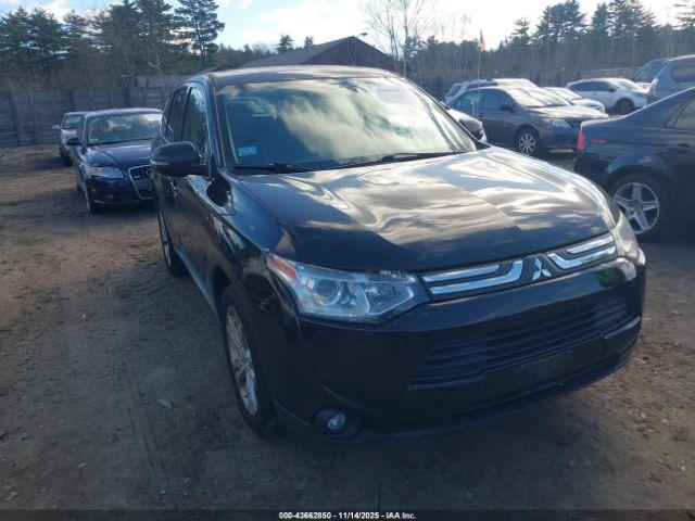  Salvage Mitsubishi Outlander