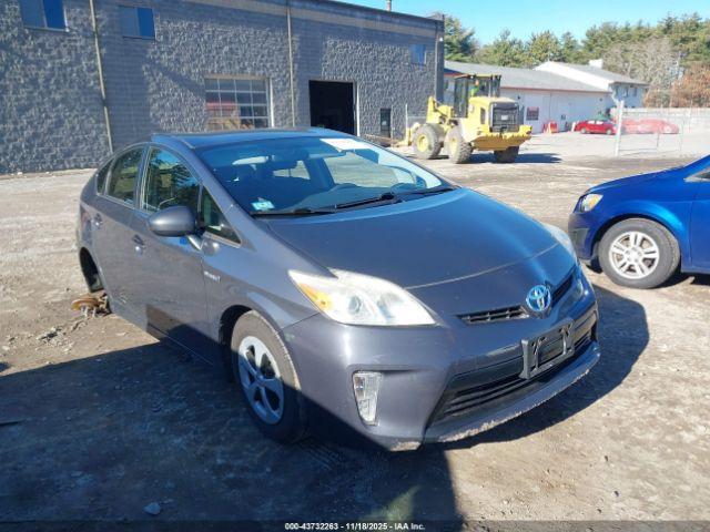  Salvage Toyota Prius