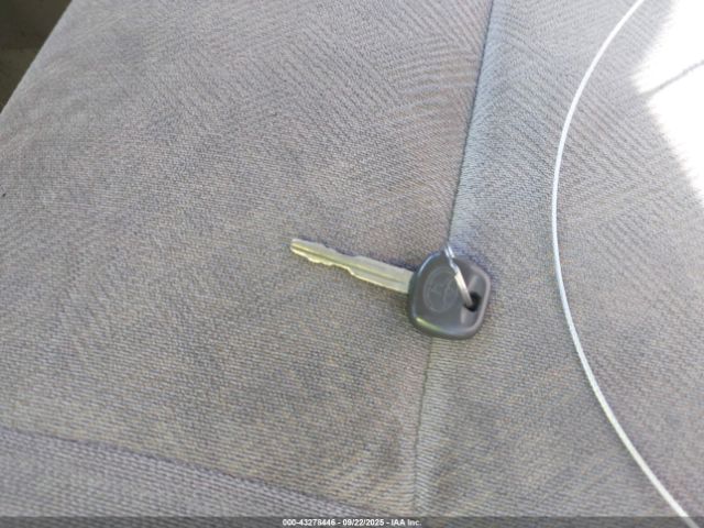 Toyota Sequoia Sr5 V8 Image 8