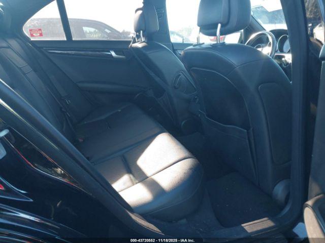 Mercedes-Benz C-Class Sport 4matic Image 15