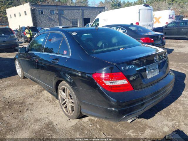 Mercedes-Benz C-Class Sport 4matic Image 10