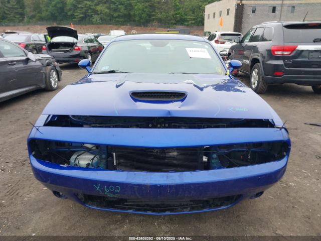 Dodge Challenger Image 9