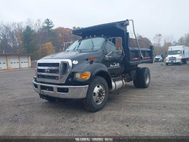 Ford F-750 Image 5