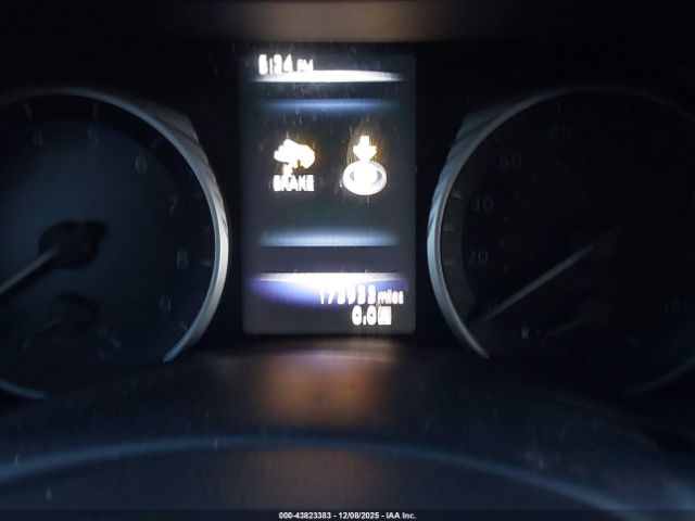 INFINITI Q50 3.0t Premium Image 16