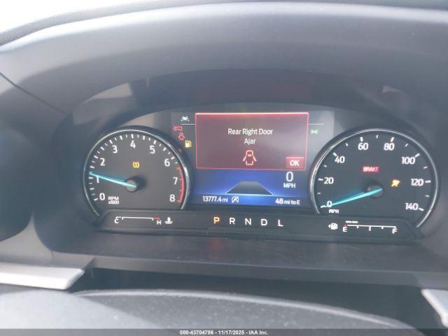 Ford Explorer Xlt Image 16