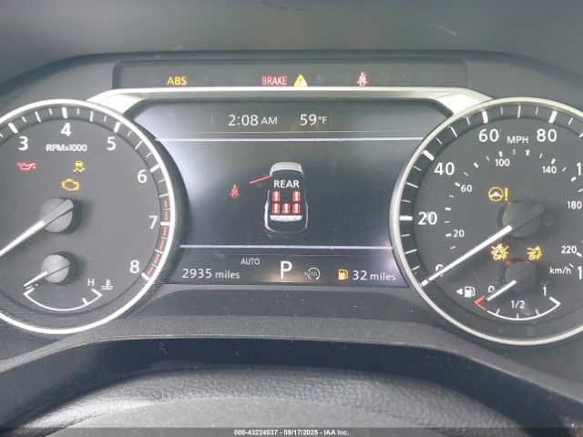 Nissan Pathfinder Sv 4wd Image 10