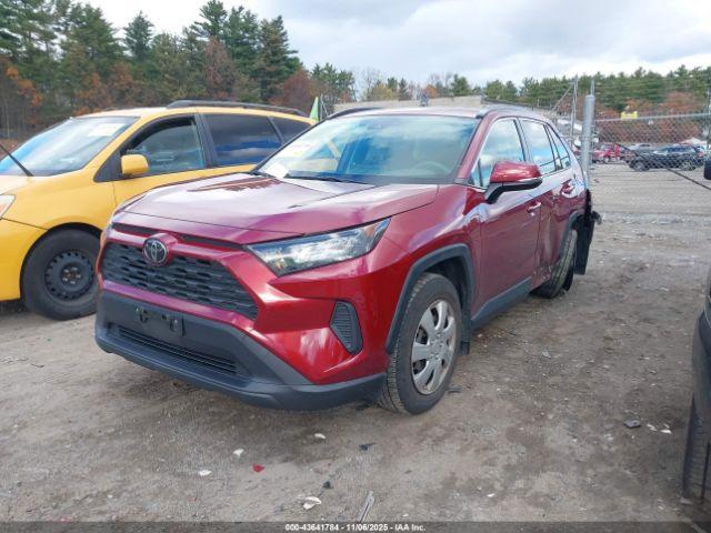 Toyota RAV4 Le Image 4