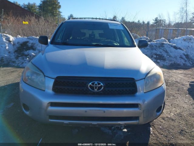 Toyota RAV4 Image 5