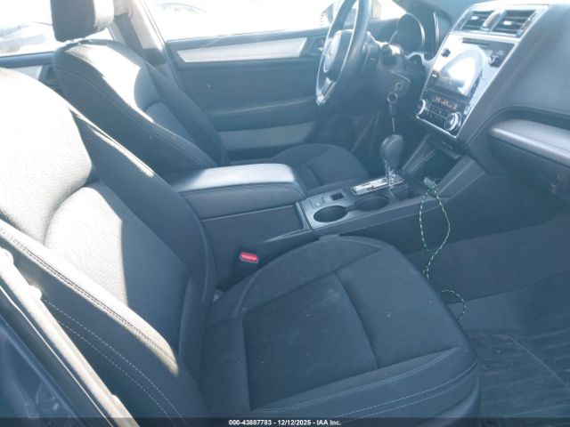 Subaru Legacy Premium Image 16