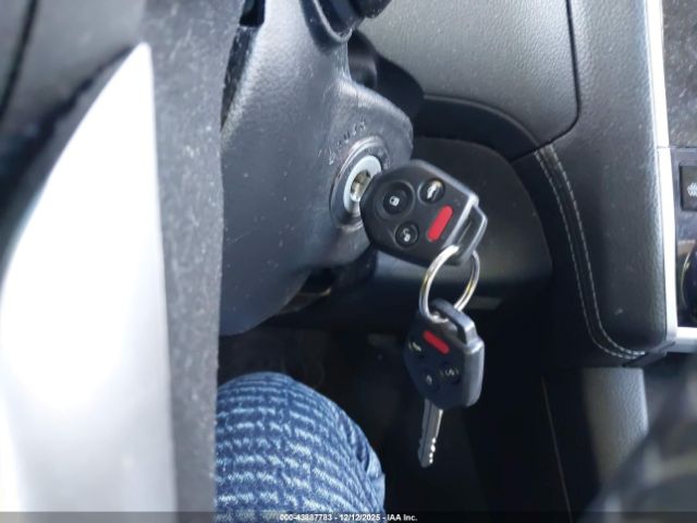 Subaru Legacy Premium Image 5