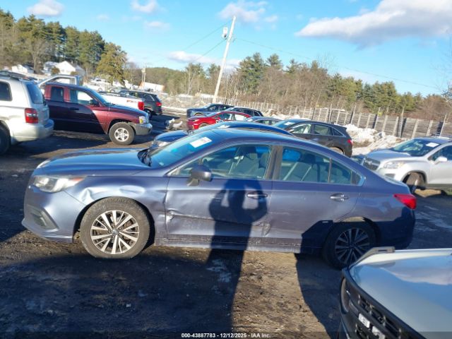 Subaru Legacy Premium Image 4