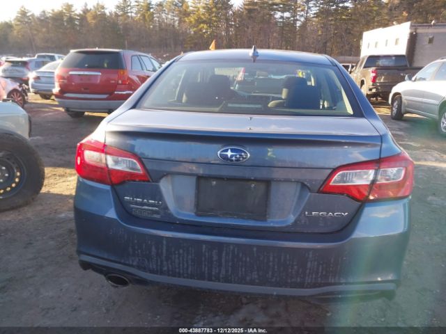 Subaru Legacy Premium Image 2