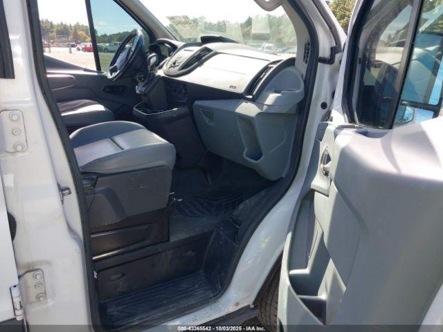 Ford Transit Image 14