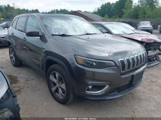  Salvage Jeep Cherokee