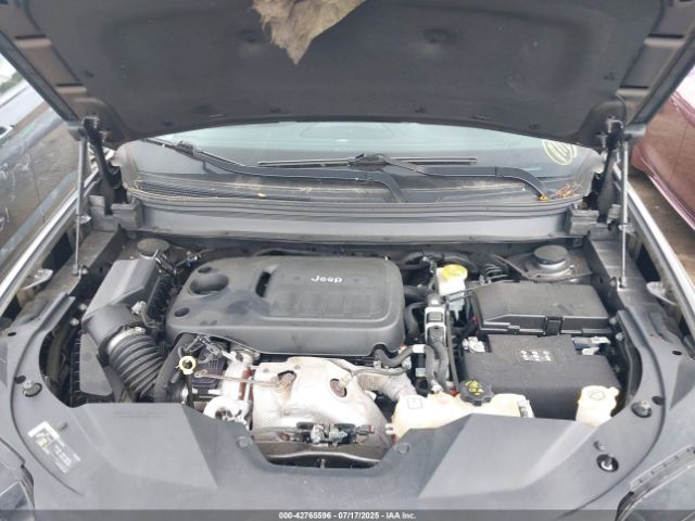 Jeep Cherokee Limited 4x4 Image 9