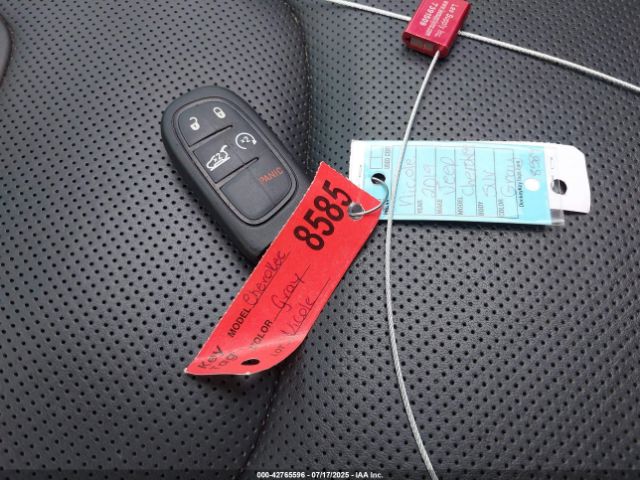 Jeep Cherokee Limited 4x4 Image 7