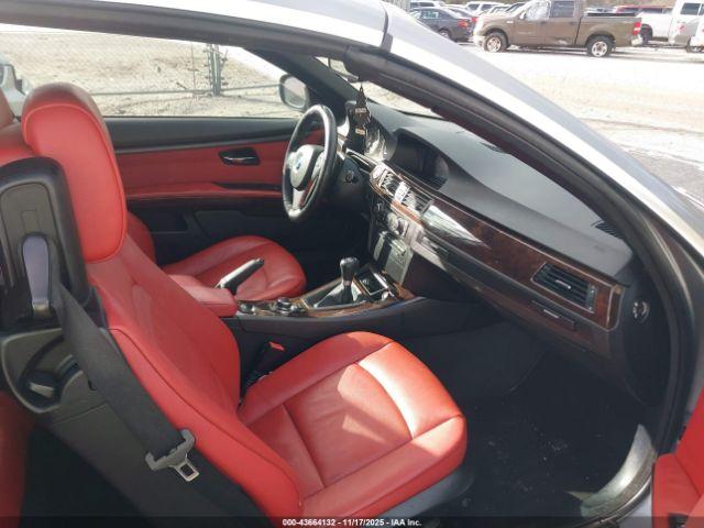 BMW 3 Series Image 12