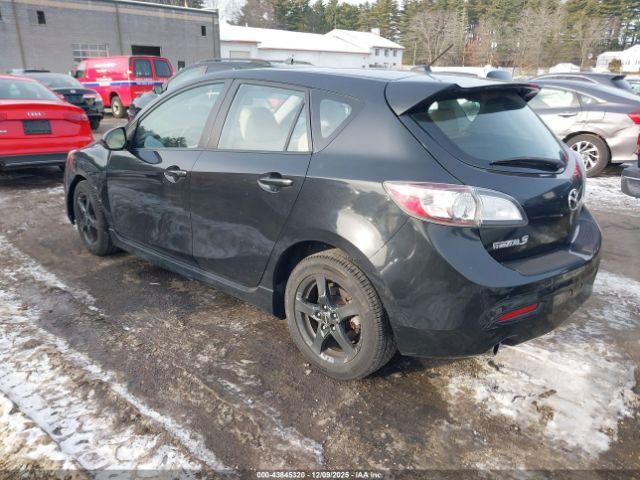 Mazda Mazda3 S Grand Touring Image 2