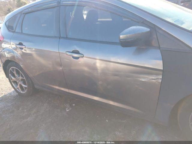 Ford Focus Se Image 8