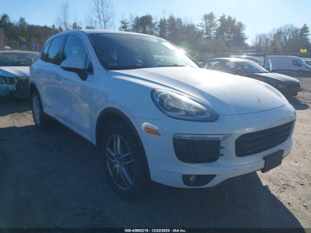  Salvage Porsche Cayenne