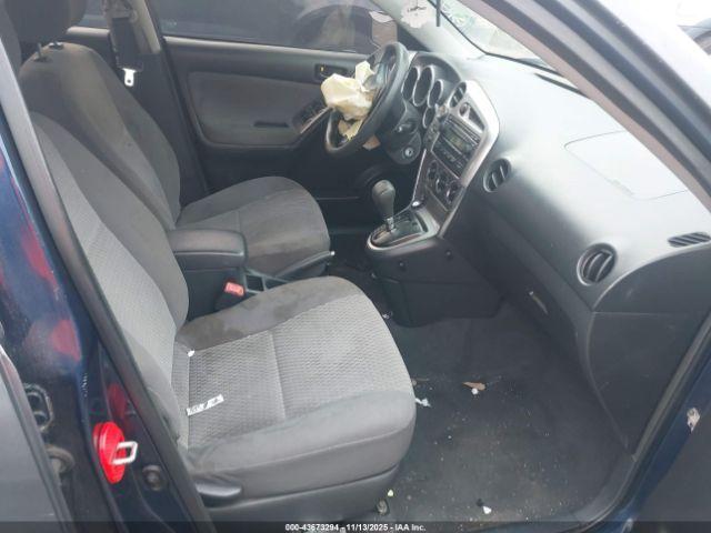 Toyota Matrix Image 4