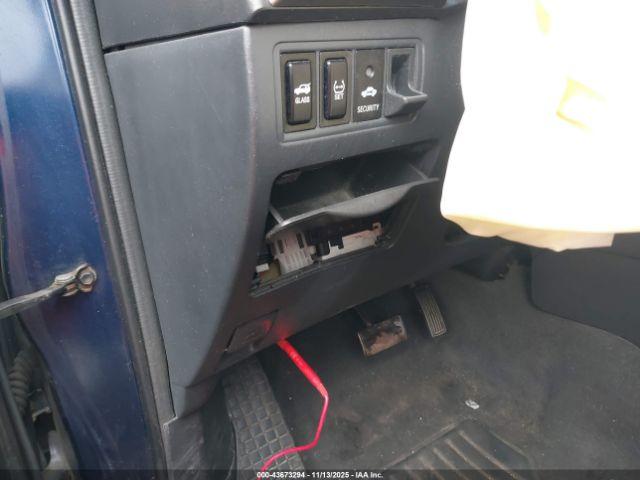 Toyota Matrix Image 9