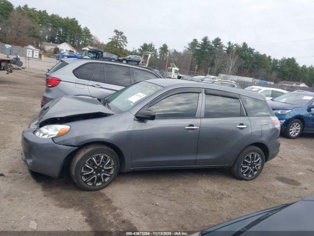 Toyota Matrix Image 14