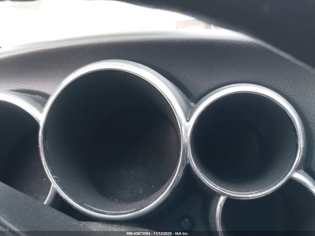 Toyota Matrix Image 11