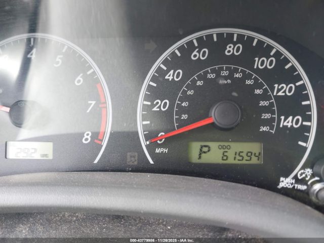 Toyota Corolla Le Image 10