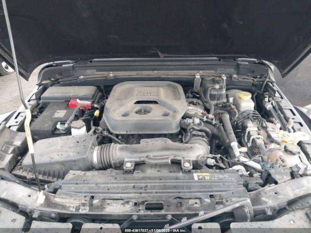 Jeep Wrangler Rubicon 4x4 Image 13