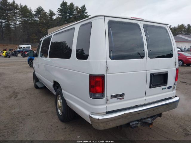 Ford E-350 Xlt Image 4