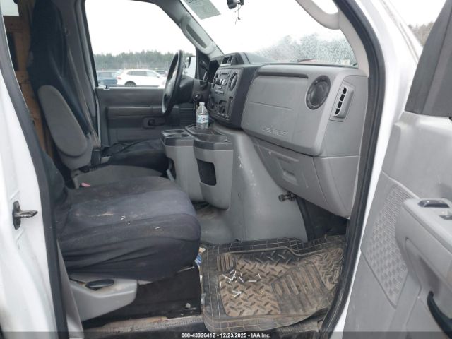 Ford E-350 Xlt Image 9