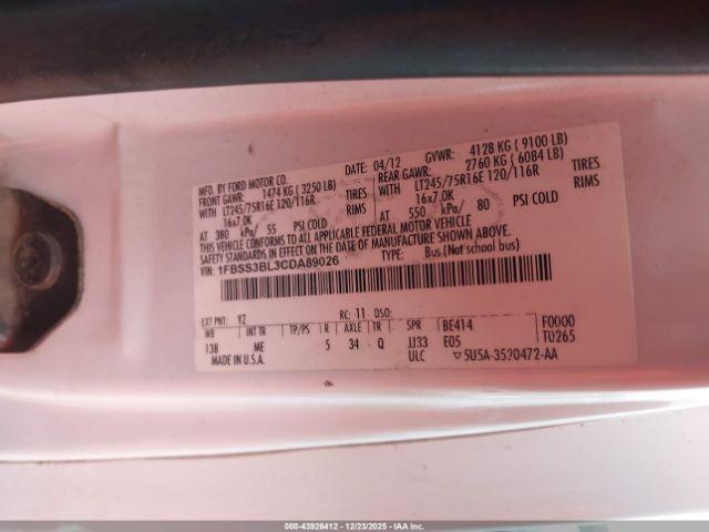 Ford E-350 Xlt Image 13