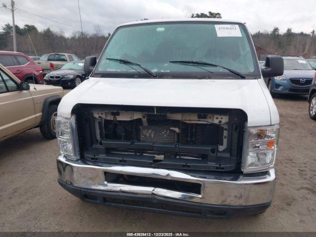 Ford E-350 Xlt Image 8