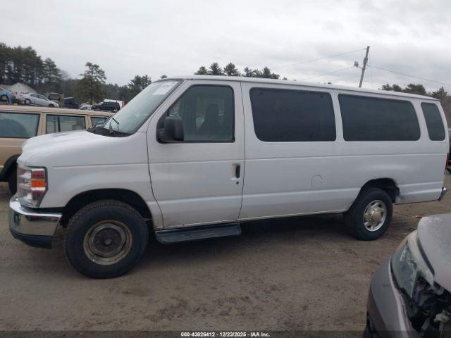 Ford E-350 Xlt Image 16