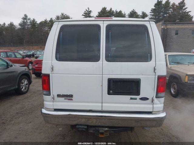 Ford E-350 Xlt Image 14