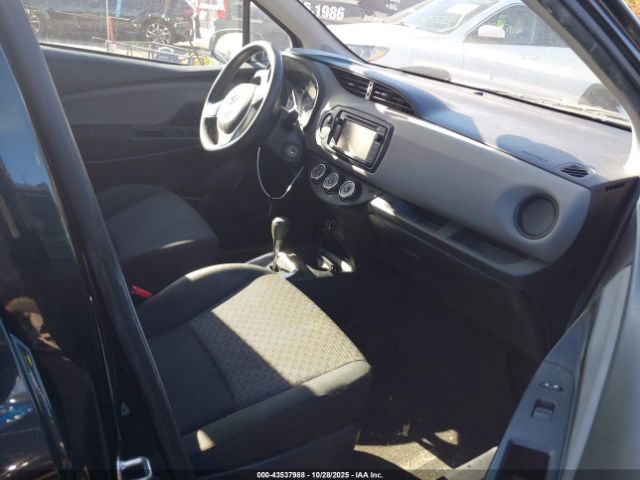 Toyota Yaris L Image 8