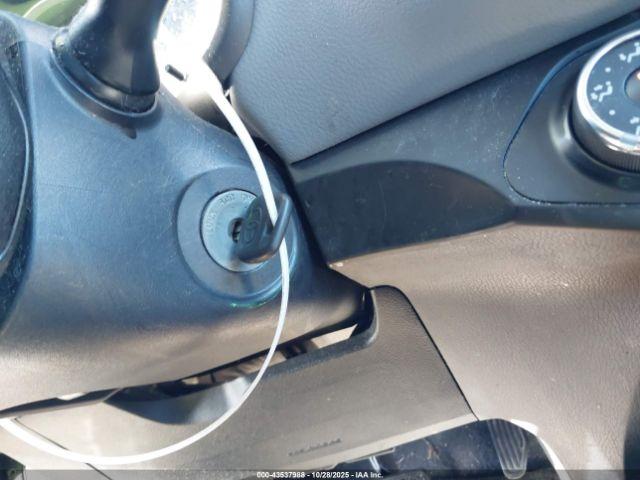 Toyota Yaris L Image 13