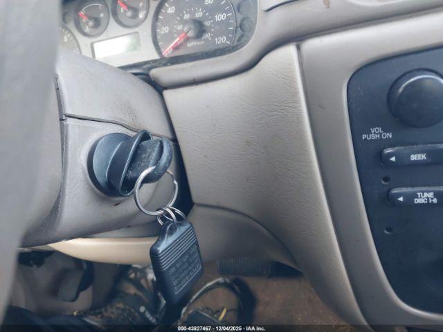 Ford Taurus Se Image 3